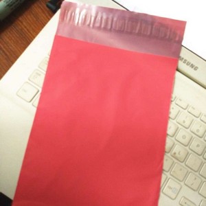 envelope plástico com adesivo