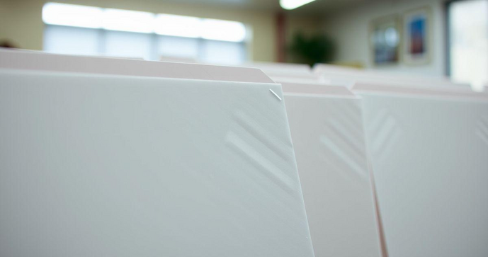 Envelope adesivo simples é a solução prática e econômica para suas necessidades de envio. Descubra como escolher o ideal.